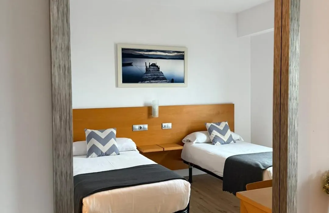 Hotel Txintxua-1
